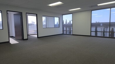 22 W 35th St, National City, CA for lease Interior Photo- Image 1 of 9