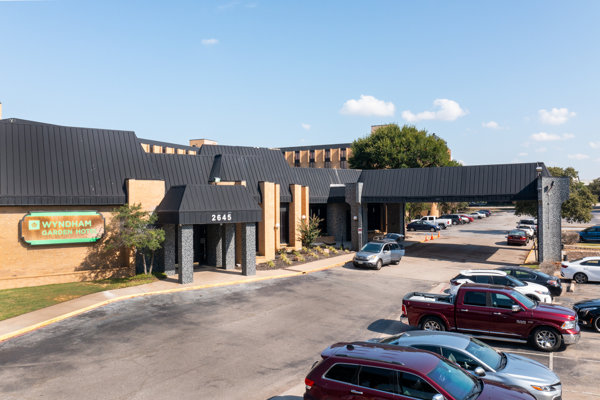 2645 Lyndon B Johnson Fwy, Dallas, TX for sale Building Photo- Image 1 of 44