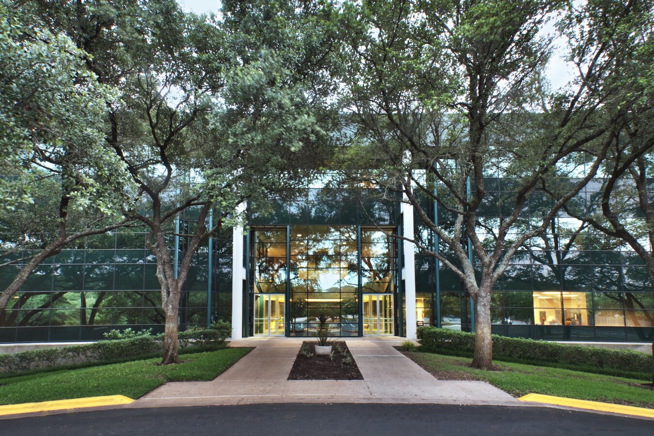 5806 Mesa Dr, Austin, TX 78731 Office for Lease