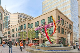 Oakland City Center - Bar