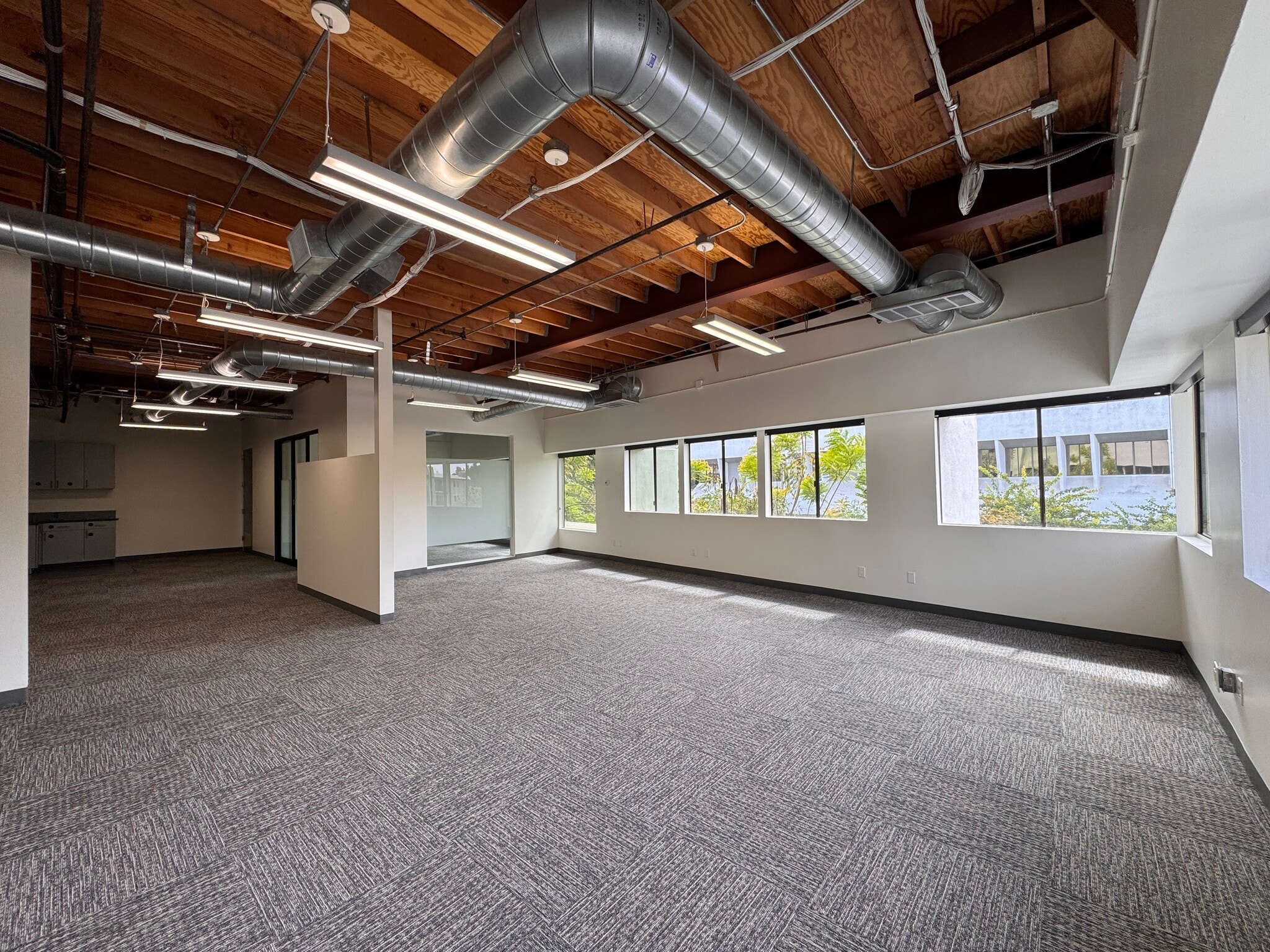 5839-5855 Green Valley Cir, Culver City, CA for lease Interior Photo- Image 1 of 5