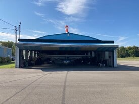 Hamburg Airport - Airplane Hangar