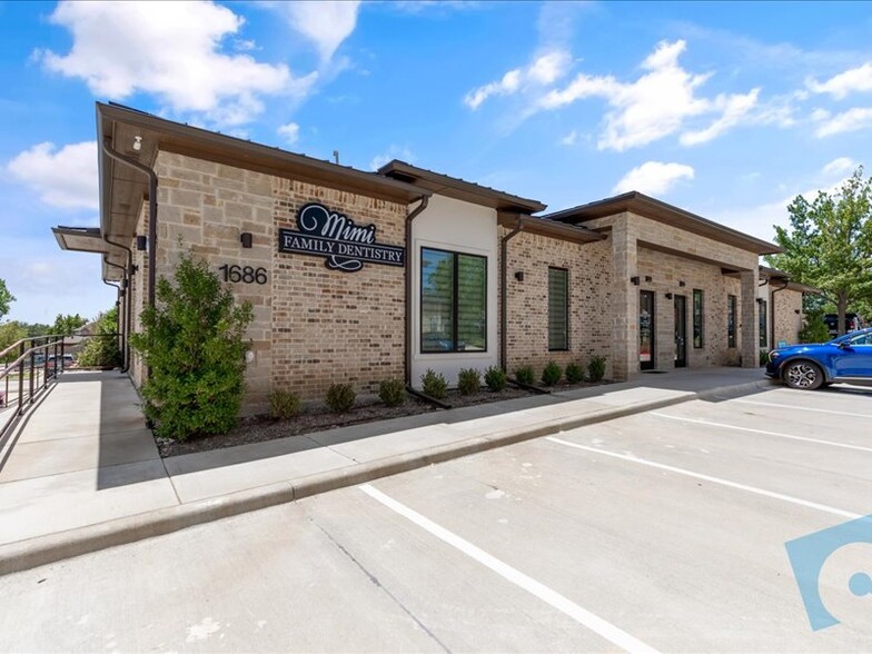 1686 Keller Pkwy, Keller, TX for sale - Building Photo - Image 1 of 1