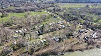 Riverside Crossing MHP - Motel