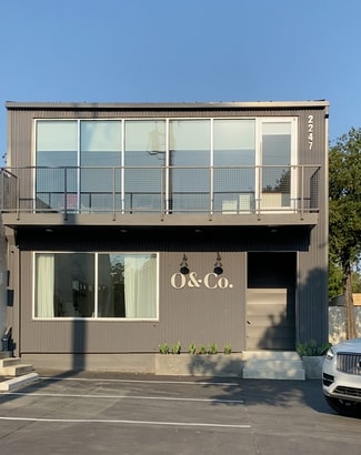 More details for 2247 Sylvan Ave, Dallas, TX - Office for Sale