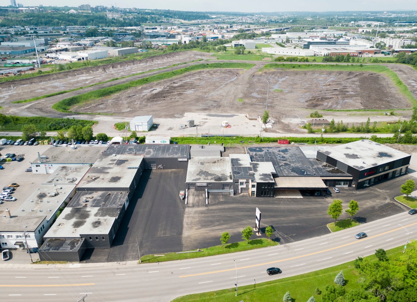 128-150 Av Saint-Sacrement, Québec, QC for sale Primary Photo- Image 1 of 1