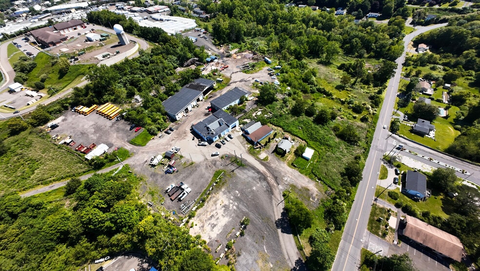 Prindle properties, Orange & West Haven portfolio of 3 properties for sale on LoopNet.com - Building Photo - Image 3 of 7