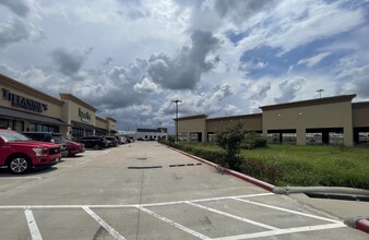 25414 Northwest Fwy, Cypress, TX for lease Building Photo- Image 2 of 4