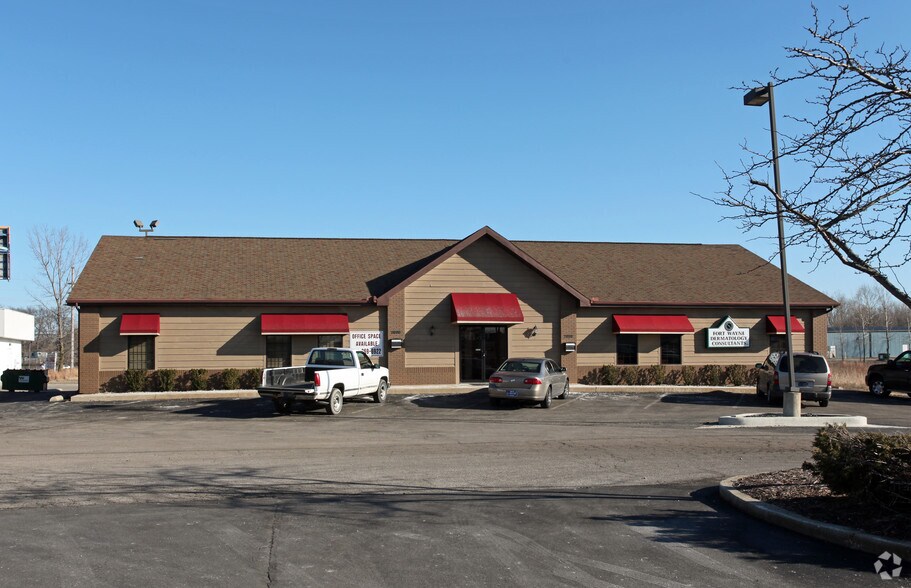 2936-2938 Frontage Rd, Warsaw, IN for sale - Building Photo - Image 2 of 3