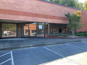 4896 N Royal Atlanta Dr, Tucker, GA for lease Building Photo- Image 1 of 7