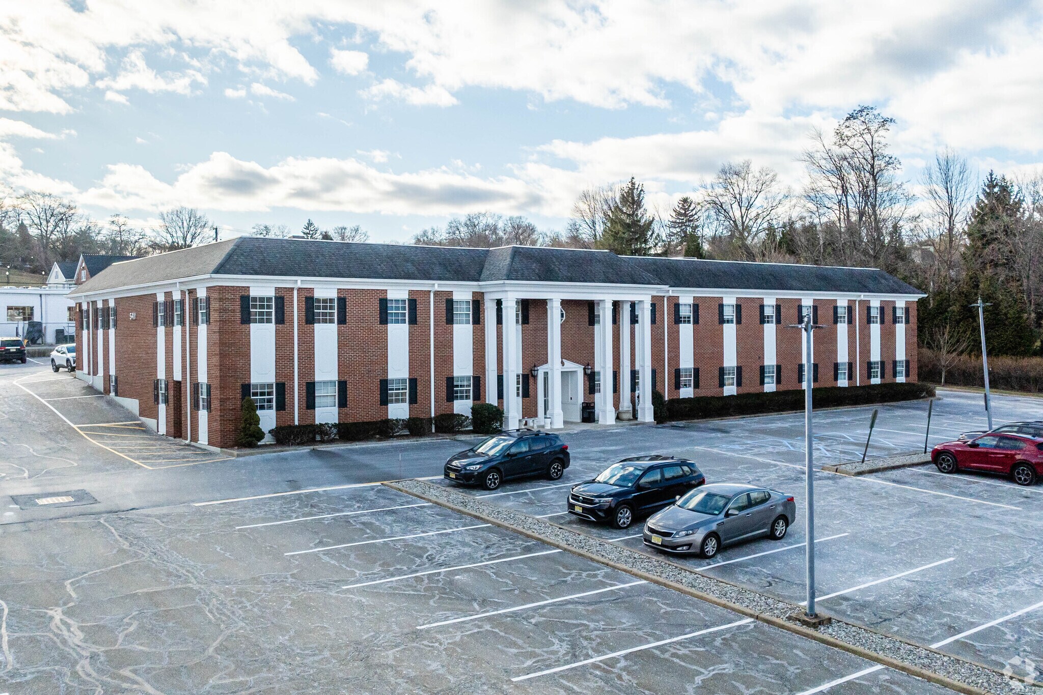 541 Cedar Hill Ave, Wyckoff, NJ for sale Primary Photo- Image 1 of 1