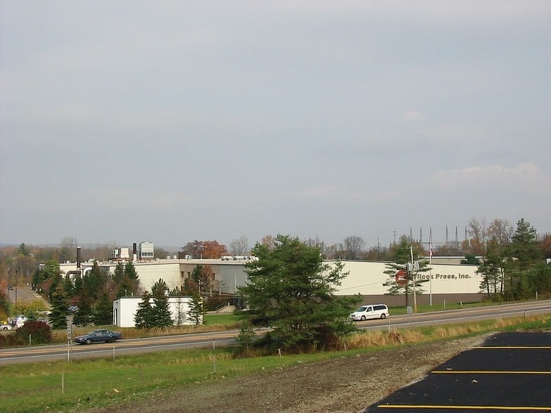 17 Hallwoods Rd, Ithaca, NY for sale - Building Photo - Image 1 of 1