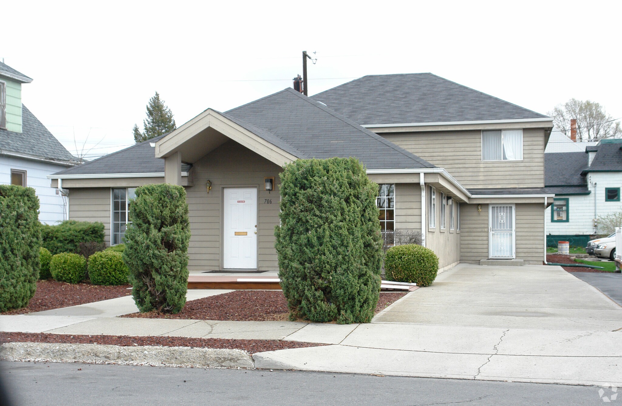 706 N Maple St, Spokane, WA for sale Primary Photo- Image 1 of 9
