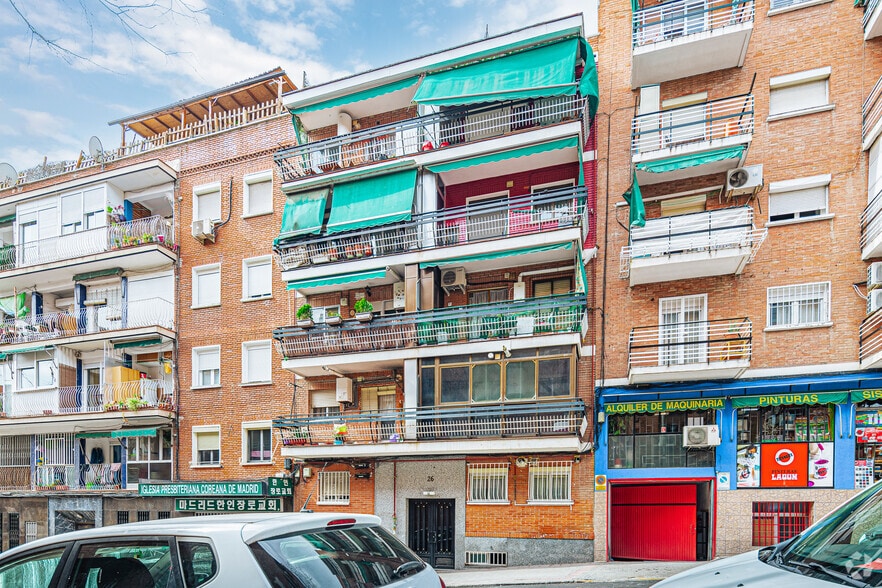 Calle de José María Pereda, 26, Madrid, Madrid for sale - Building Photo - Image 2 of 2