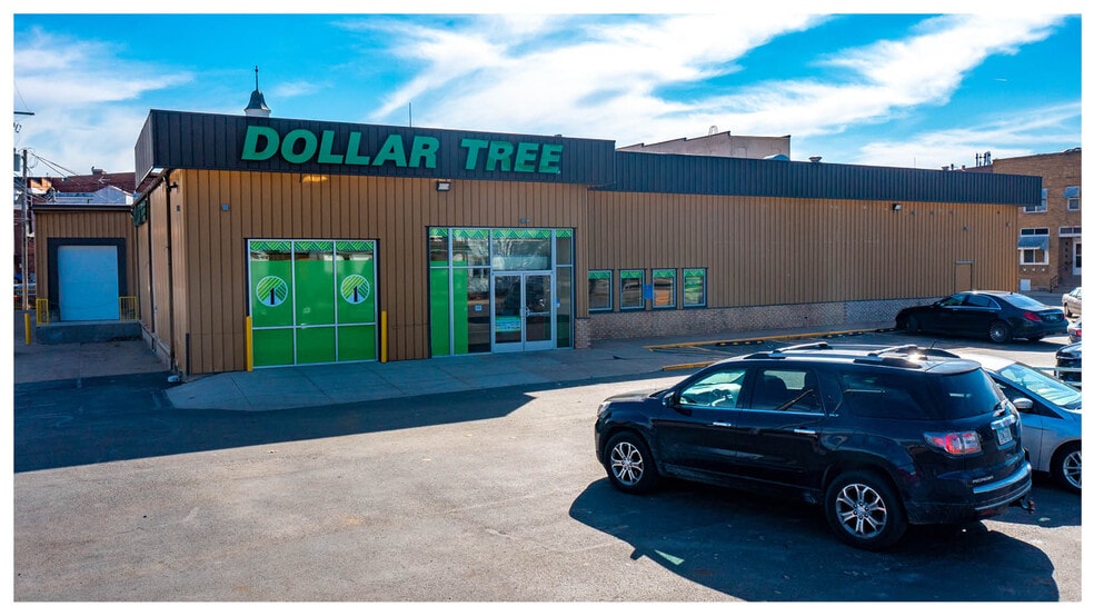 120 N Sycamore St, Monticello, IA for sale - Building Photo - Image 1 of 1