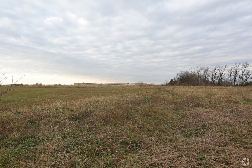 3425 W 79th St, Shawnee, KS for sale - Primary Photo - Image 1 of 1