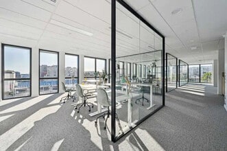 Office in Bagneux for lease Building Photo- Image 2 of 5