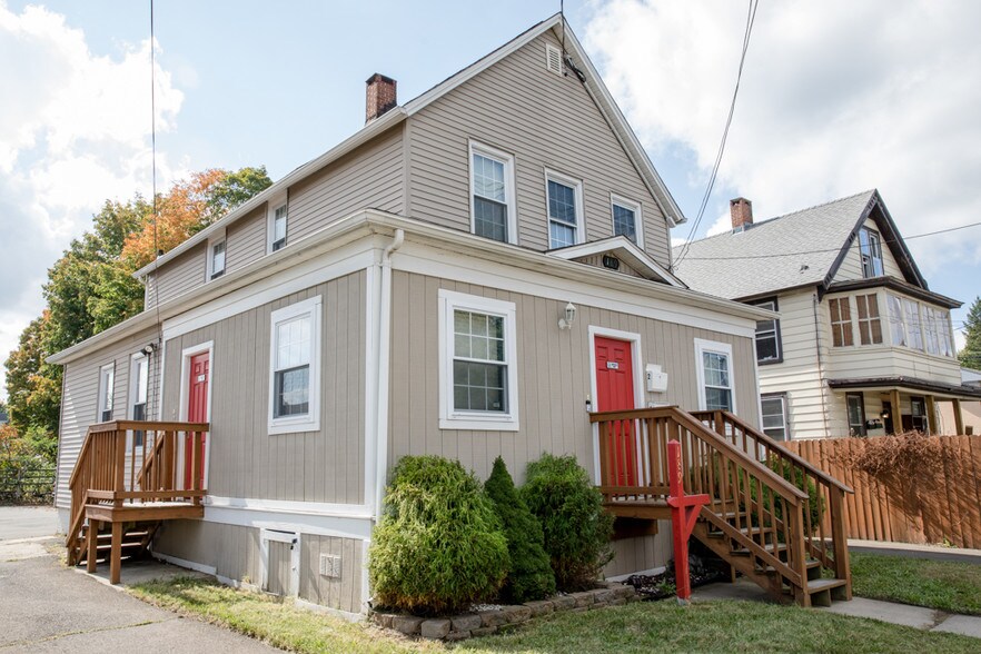 189 Ward St, Wallingford, CT 06492