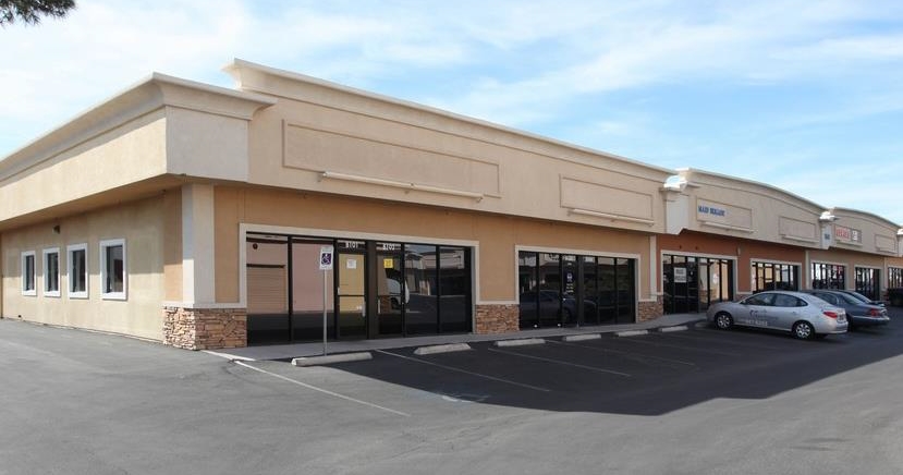 1631 E Sunset Rd, Las Vegas, NV for lease - Building Photo - Image 3 of 4