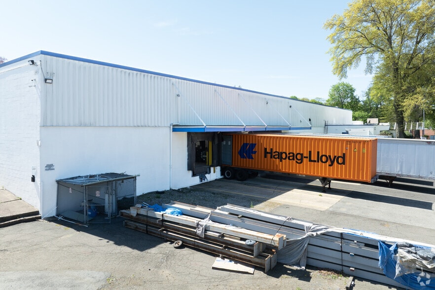 1 Raritan Rd, Oakland, NJ for lease - Building Photo - Image 3 of 5