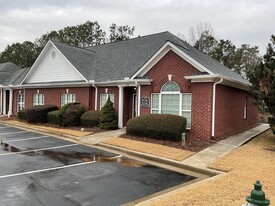 200-204 River Park North Dr, Woodstock GA - Commercial Real Estate