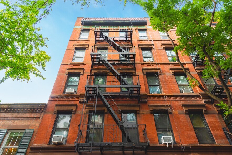54 Barrow St, New York, NY 10014 Multifamily for Sale