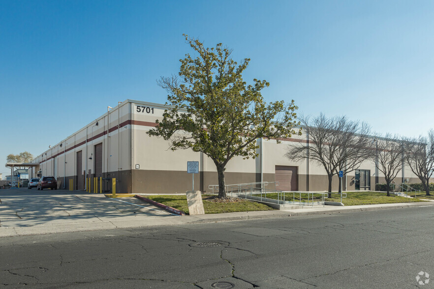 5701 88th St, Sacramento, CA for lease - Building Photo - Image 1 of 4