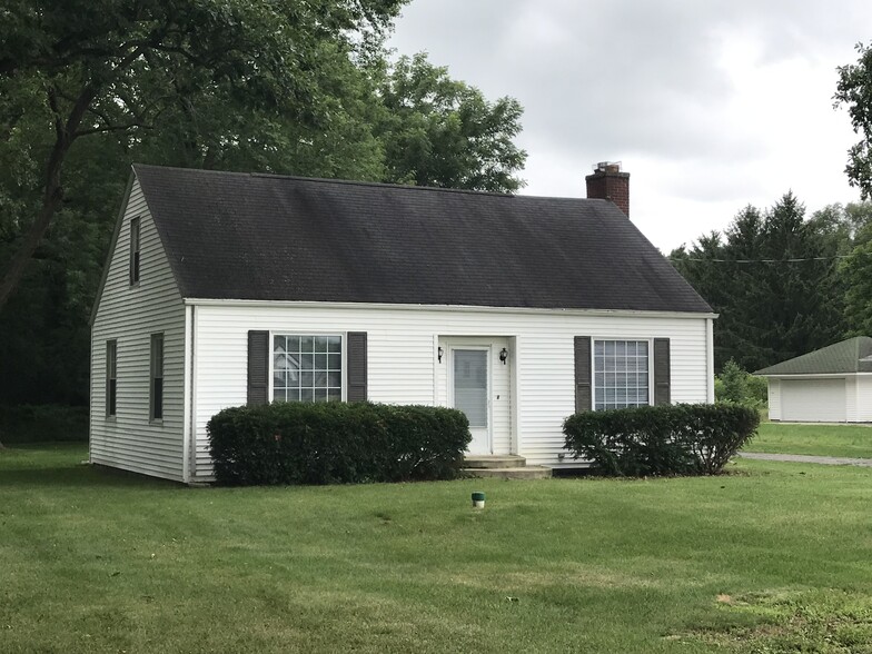 14018 State Road 23, Granger, IN for sale - Primary Photo - Image 1 of 1