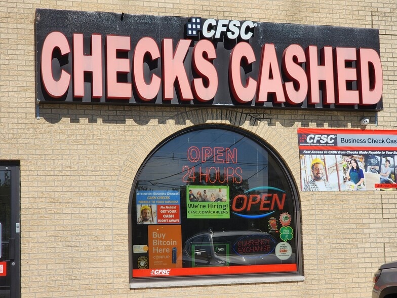 155 Route 17, Hasbrouck Heights, NJ for lease - Building Photo - Image 3 of 5