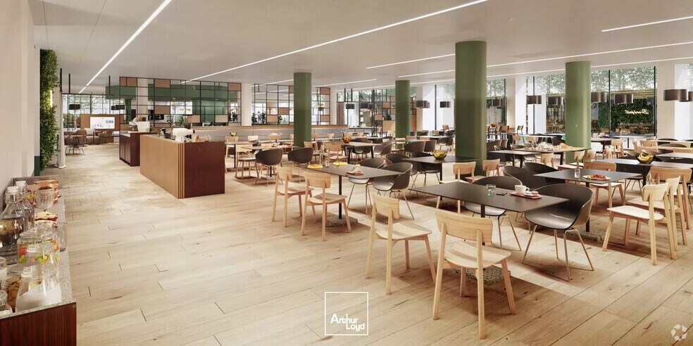 1 Rue Stephenson, Montigny-le-Bretonneux for lease - Interior Photo - Image 3 of 12