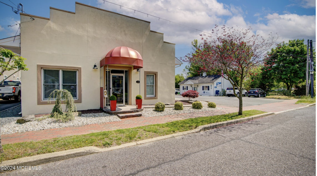 37 S Main St, Windsor, NJ for lease Building Photo- Image 1 of 14