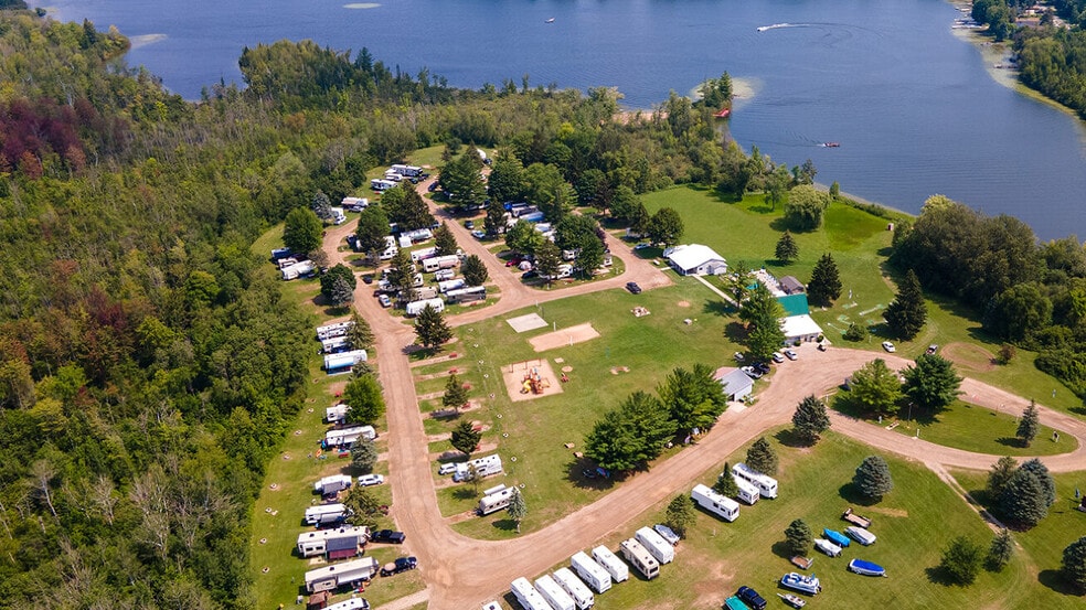 3070 Elm Dr, West Branch, MI for sale - Building Photo - Image 1 of 1