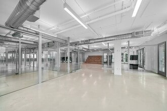 2210-2280 Newport Blvd, Newport Beach, CA for lease Interior Photo- Image 2 of 8