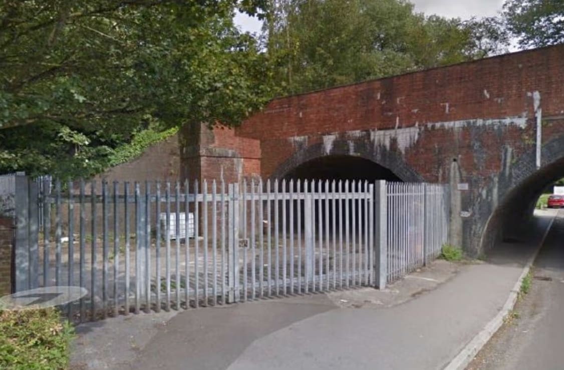 233 Arches Bridge, Salisbury for lease Building Photo- Image 1 of 1