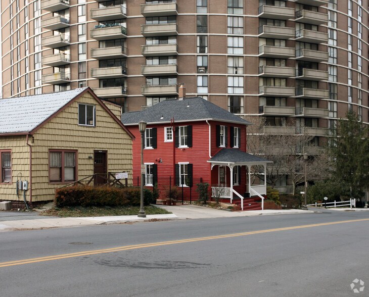 4608 N Park Ave, Chevy Chase, MD 20815 Retail for Lease