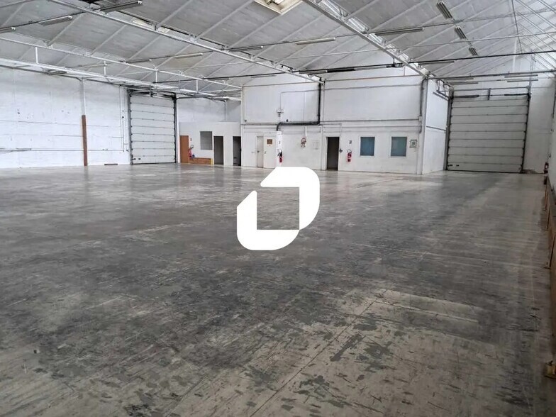 Flex in Massy for lease - Interior Photo - Image 2 of 13