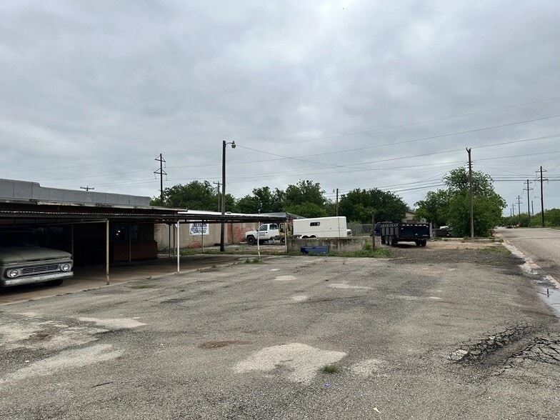 1109 Walnut St, Abilene, TX for sale - Building Photo - Image 3 of 24