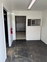 18210 Paulson Dr, Port Charlotte, FL for lease Interior Photo- Image 1 of 8