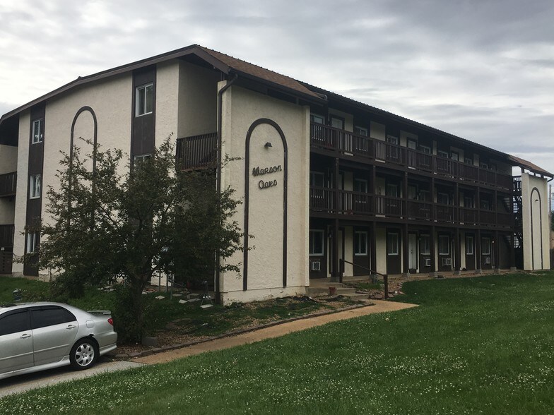 1915 N Warson Rd, Saint Louis, MO for sale - Building Photo - Image 1 of 1