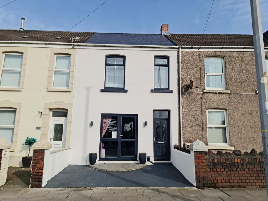 840 Carmarthen Rd, Swansea for sale Primary Photo- Image 1 of 34