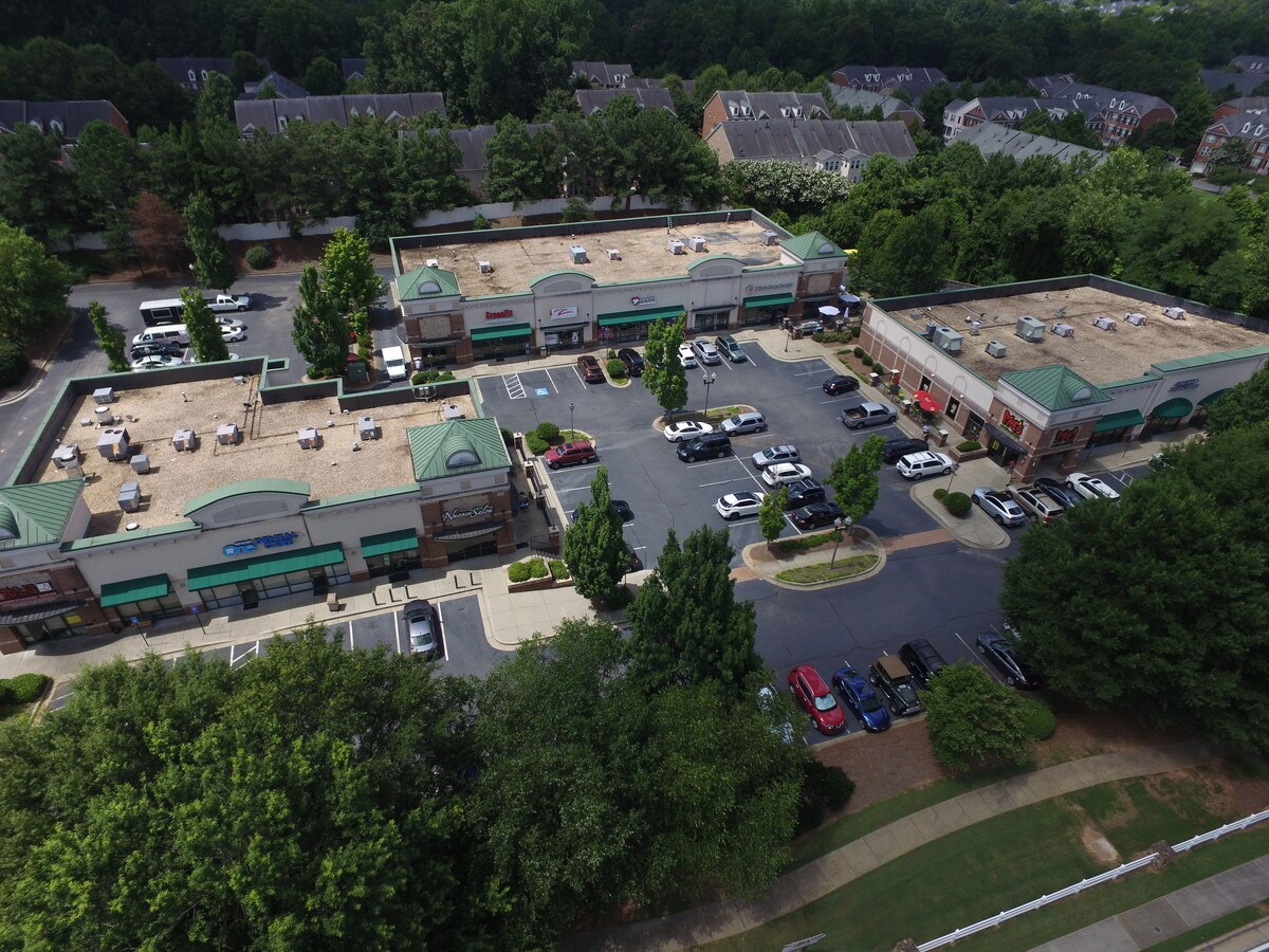 930 Woodstock Rd, Roswell, GA 30075