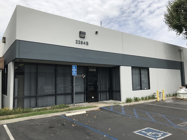 2294 N Batavia St, Orange, CA for sale - Primary Photo - Image 1 of 1