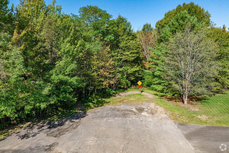 6520 Mallory Rd, Marcy, NY for sale - Building Photo - Image 3 of 21