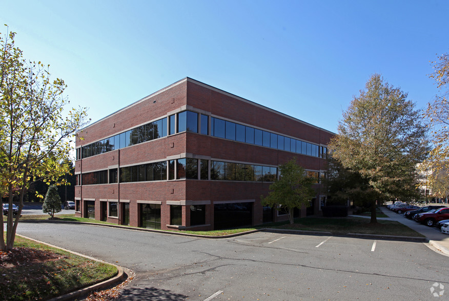 201 McCullough Dr, Charlotte, NC, 28262 - Office Space For Lease ...