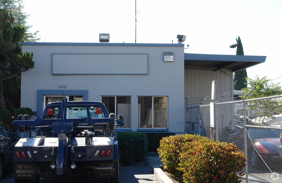 2281 Commerce Ave, Concord, CA for sale - Primary Photo - Image 1 of 2