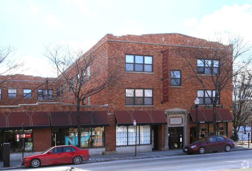 4019-4027 W Irving Park Rd, Chicago, IL for lease - Building Photo - Image 3 of 5