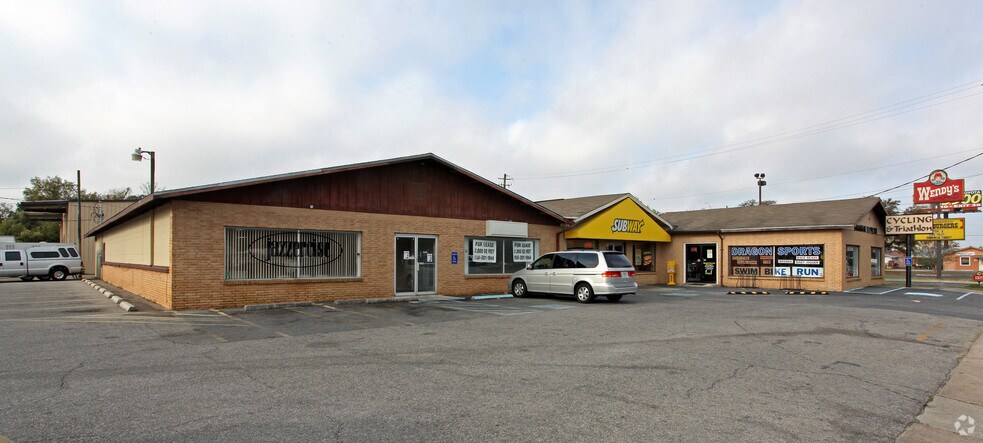 229-233 Racetrack Rd NW, Fort Walton Beach, FL for sale - Primary Photo - Image 1 of 1