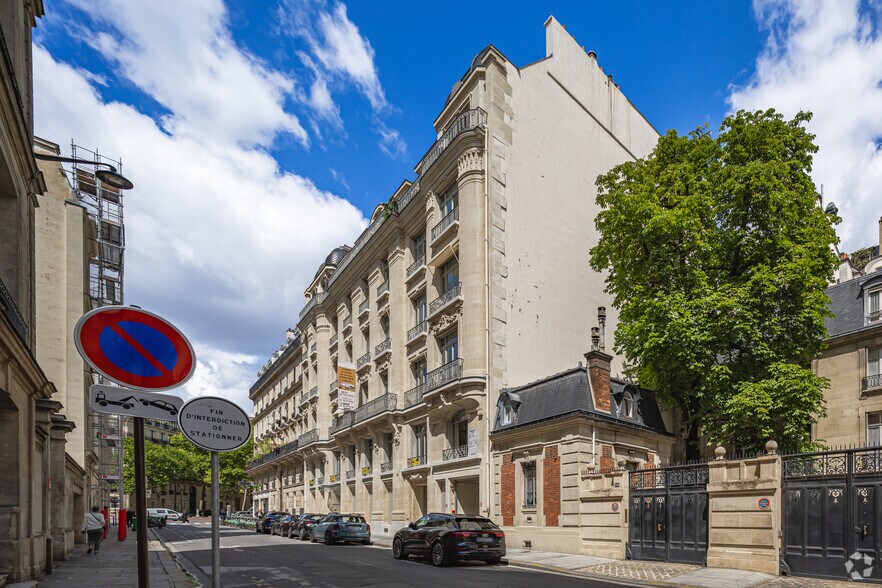 52 Rue De La Bienfaisance, Paris for lease - Primary Photo - Image 1 of 7