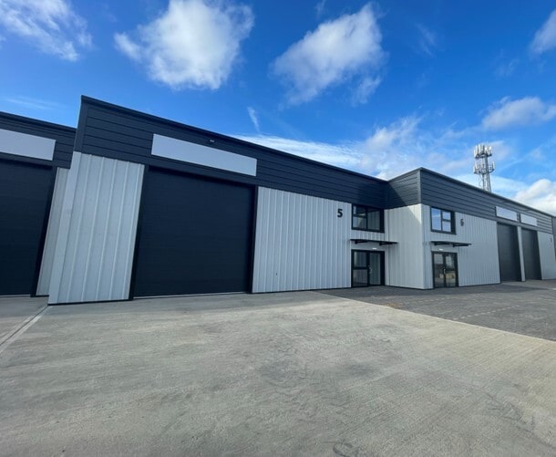 The Lakes Business Park, Fenstanton for lease Building Photo- Image 1 of 2