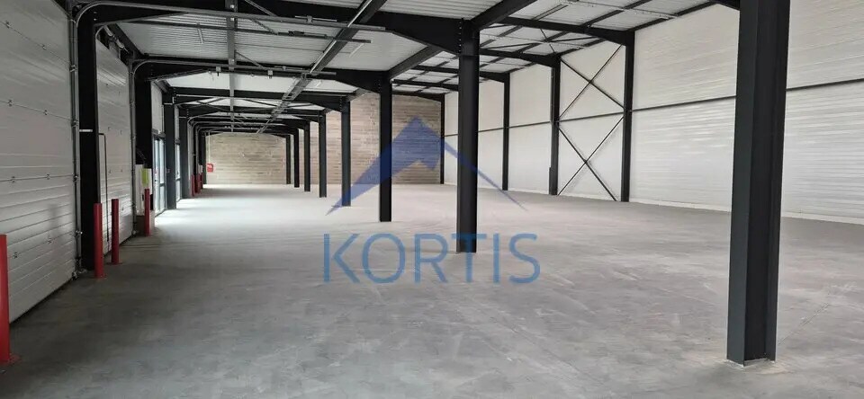 Flex in Saint-Quentin-Fallavier for lease - Interior Photo - Image 2 of 5